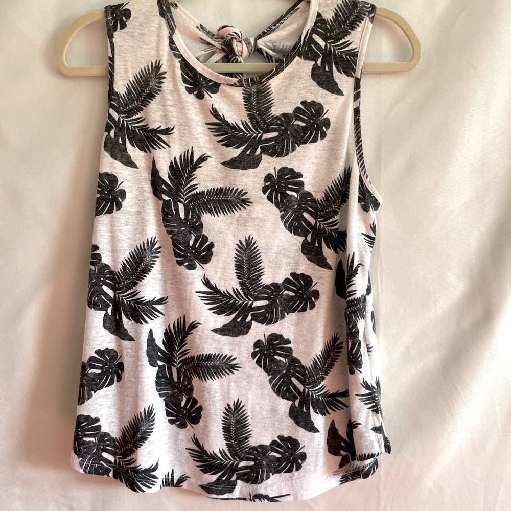 Black & White Hawaiian Tank (M)